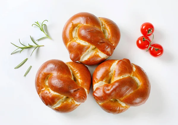 Knot shaped dinner rolls — Stock Photo, Image