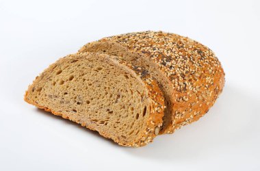 Poppy, ayçiçeği ve susam tohumu ekmek