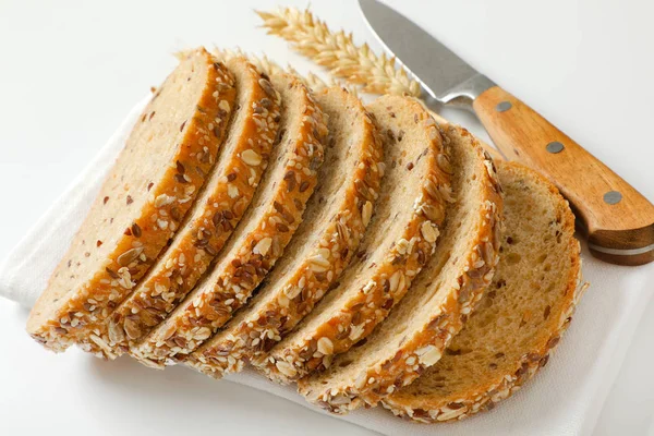 Szeletelt kenyér teljes kiőrlésű kenyér — Stock Fotó