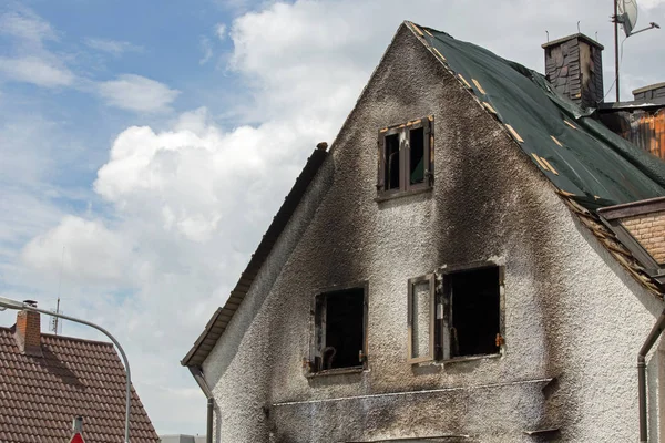 House after a fire — Stock Photo, Image