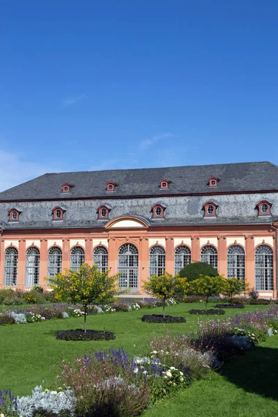 Orangeriegarten in Darmstadt (Hessen)) — Stockfoto