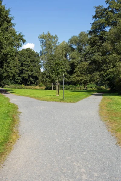 Right Left Fork Road Public Park — Stock Photo, Image