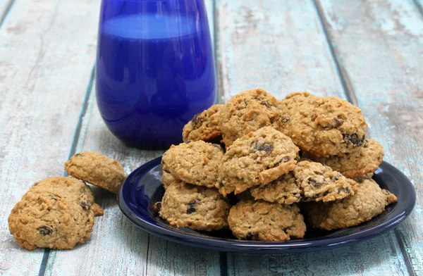 Galletas caseras de avena con pasas . — Foto de Stock