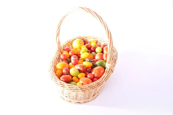 Nature morte avec des tomates de couleur différente — Photo