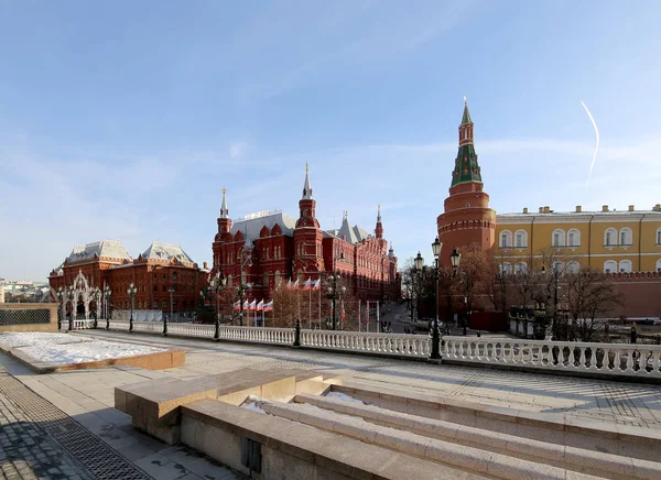 在俄罗斯莫斯科克里姆林宫附近著名的涅广场 — 图库照片
