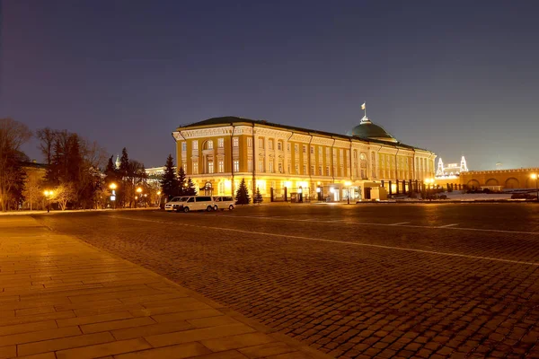 Binnenkant van het Kremlin van Moskou 's nachts, Rusland. UNESCO werelderfgoed — Stockfoto