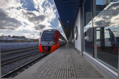 Moskova Merkez daire - küçük halka, mm veya Mk Mzd, Rusya Federasyonu. Zil tren istasyonu