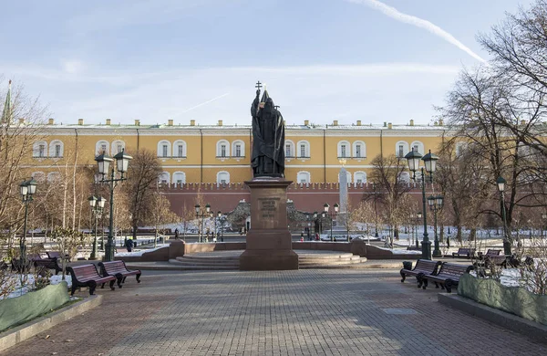 Piękny ogród Alexander, w pobliżu starożytnej Kremla (zima), Moskwa, Rosja — Zdjęcie stockowe