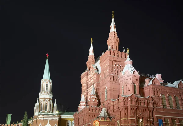 Państwa historyczne Muzeum w nocy. Moscow, Federacja Rosyjska — Zdjęcie stockowe