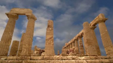 Juno (V-VI yüzyıl M.ö.) Antik Yunan tapınağı, tapınaklar, Agrigento, Sicilya Vadisi. Alan 1997 yılında Unesco mirası listesinde yer yapıldı. 