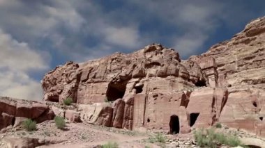 Petra, Jordan, Orta Doğu--olan sembolü Jordan, hem de Jordan'ın en çok ziyaret edilen turistik. Petra Unesco Dünya Mirası oldu