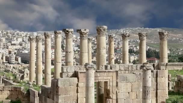 Rzymskie ruiny w Jordanii miasta jerash (Gerazie starożytności), stolica i największe miasto guberni jerash, jordan — Wideo stockowe