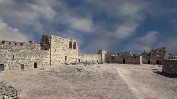 Ruinen der Azraq-Burg, Zentral-Ostjordanland, 100km östlich vonfamman, jordan — Stockvideo