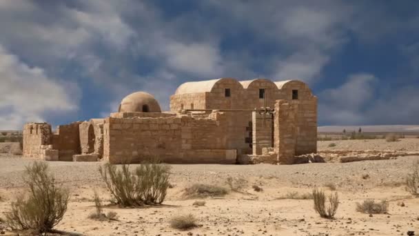 Quseir (Qasr) Castillo del desierto de Amra cerca de Ammán, Jordania. Patrimonio de la humanidad con frescos famosos . — Vídeos de Stock
