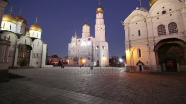Ivan büyük çan kulesi kompleksi geceleri. Katedral Meydanı, Moskova Kremlin ' içinde. UNESCO Dünya Miras Listesi 