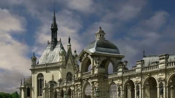 Chateau de Chantilly ( Chantilly Castle ), Oise, Picardie, France — Stock Video