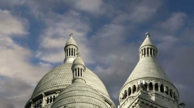 Kutsal Yürek Bazilikası, Paris, Fransa 
