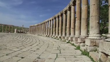 Al Khaznehorthe Treasuryat Petra, Jordan--olan sembolü Jordan, hem de Jordan'ın en çok ziyaret edilen turistik. Petra UNESCO Dünya Miras Listesi 1985 yılından beri bulunmaktadır.