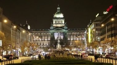 Wenceslas Meydanı'na yeni Townofprague, Çek Cumhuriyeti için gece görünümü