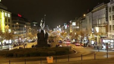 Wenceslas Meydanı'na yeni Townofprague, Çek Cumhuriyeti için gece görünümü