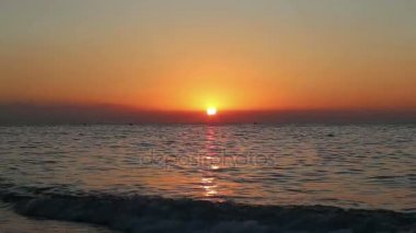 Sahilde güzel gündoğumu. Costa del Sol(Coast of the Sun), Endülüs, İspanya Malaga