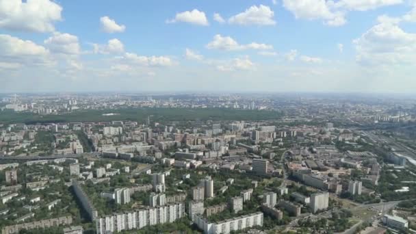 Spectaculaire luchtfoto (340 m) van Moskou, Rusland. uitzicht vanaf Ostankino-televisietoren — Stockvideo