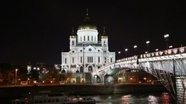  Mesih İsa Katedrali ve Patriarshy Köprüsü (gece görünümü), Moskova, Rusya Federasyonu