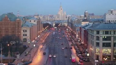 Yüksek bir noktada (Merkezi Çocuk deposunun binasında bir gözlem güverte), Moskova'dan görünümünü gece Rusya Nisan 2015 geniş imar sonra açıldı... 