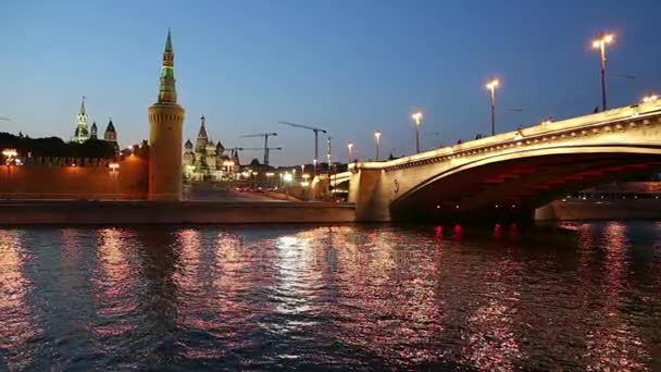 Moscow River and Kremlin (at night), Moscow, Russia — стоковое видео