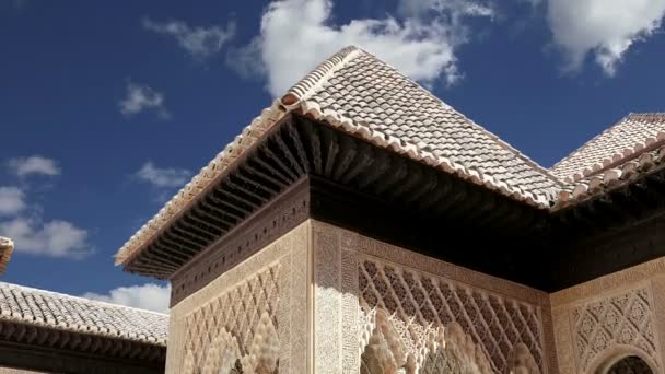 Alhambra palace - granada, Andalúzia, Spanyolország-középkori mór vár — Stock videók