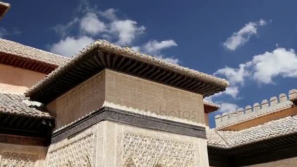 Alhambra Palace - medieval moorish castle in Granada, Andalusia, Spain — Stock Video