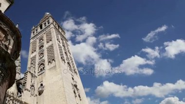 Seville--bkz: Andalusia, İspanya Saint Mary Katedrali--Katedrali dünyanın üçüncü büyük kilise ve tamamlanma içinde 1500 o zaman yapıldı dünyanın en büyük.