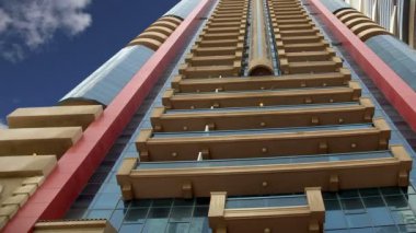 Modern gökdelenler, sheikh zayed road, dubai, Birleşik Arap Emirlikleri. Dubai dünyanın en hızlı büyüyen şehri olduğunu    