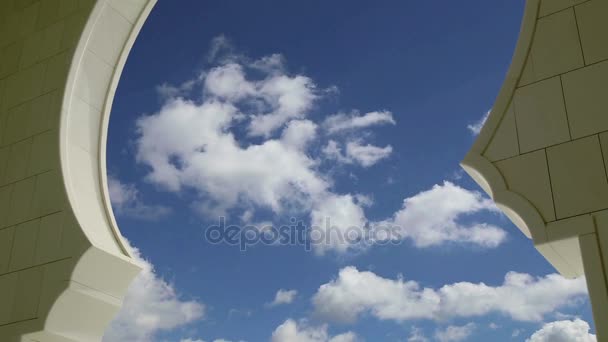 Белая мечеть Абу-Даби Шейха Заида в ОАЭ — стоковое видео