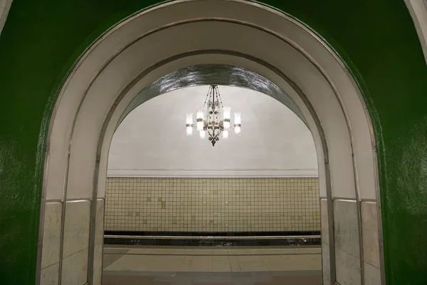Станция метро ВДНХ в Москве, Россия. Открыт 01.05.1958 г. — стоковое фото