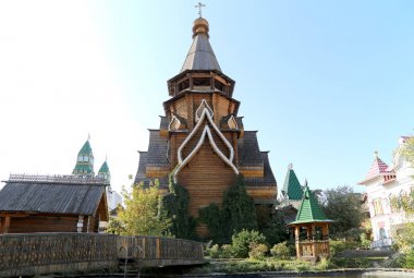 Aziz Nikolaos Kilisesi Izmailovsky Kremlin (Izmailovo Kremlin), Moskova, Rusya. Rus ahşap mimari geleneklerini inşa yeni kilise  