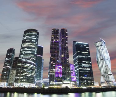 gökdelenler Uluslararası İş Merkezi (şehir) gece, moscow, Rusya Federasyonu 