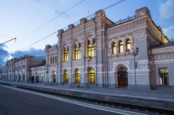 A estação ferroviária de Rizhsky (Rizhsky vokzal, estação de Riga) é uma das nove principais estações ferroviárias de Moscou, Rússia. Foi construído em 1901. — Fotografia de Stock