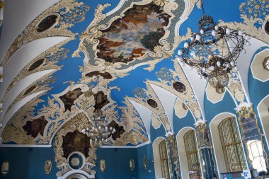 VIP salonu ya da bir oda daha yüksek konfor Kazansky tren istasyonu (Kazansky vokzal)--bir dokuz demiryolu terminalleri, Moskova, Rusya biridir. 1913 yılında mimar Alexey Shchusev tarafından tasarımına göre modern Bina İnşaatı başladı 