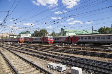 Trende Kazansky demiryolu terminali (Kazansky vokzal)--dokuz demiryolu terminalleri, Moskova, Rusya biridir. Mimar Alexey Shchusev tarafından tasarımına göre modern Bina İnşaatı 1913 yılında başladı ve 1940 yılında sona erdi 