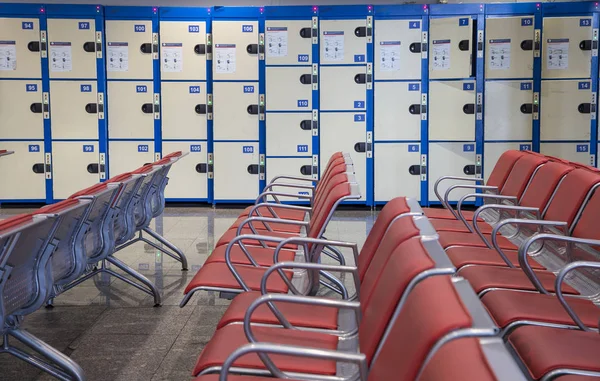 Lockers cabinets in a locker room. lockers at a railway station on Paveletsky railway station -- is one of the nine main railway stations of Moscow, Russia — Stock Photo, Image