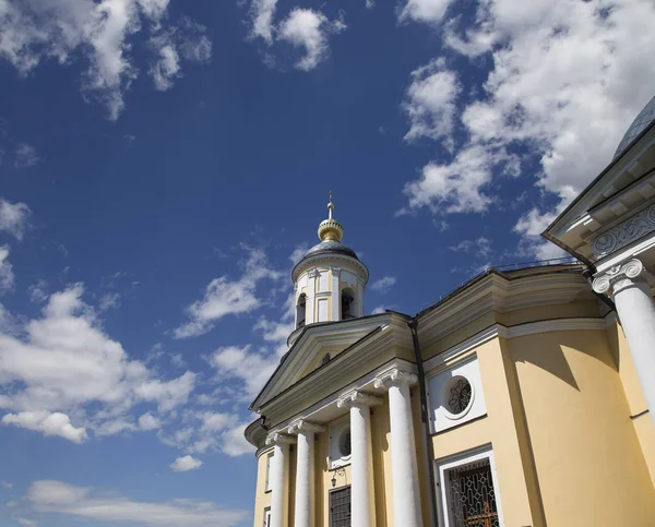 Orthodoxe Kirche der Gottesmutter "Freude aller, die trauern", bolshaya ordynka, moskau, russland — Stockfoto