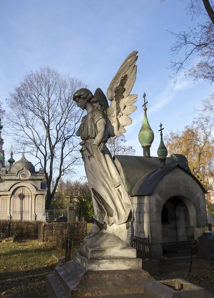 Donskoy Manastırı. Ortaçağ Rusya topraklarında kiliseler - manastır 1591 kurulan ve bir kale eskiden. Moscow, Rusya Federasyonu