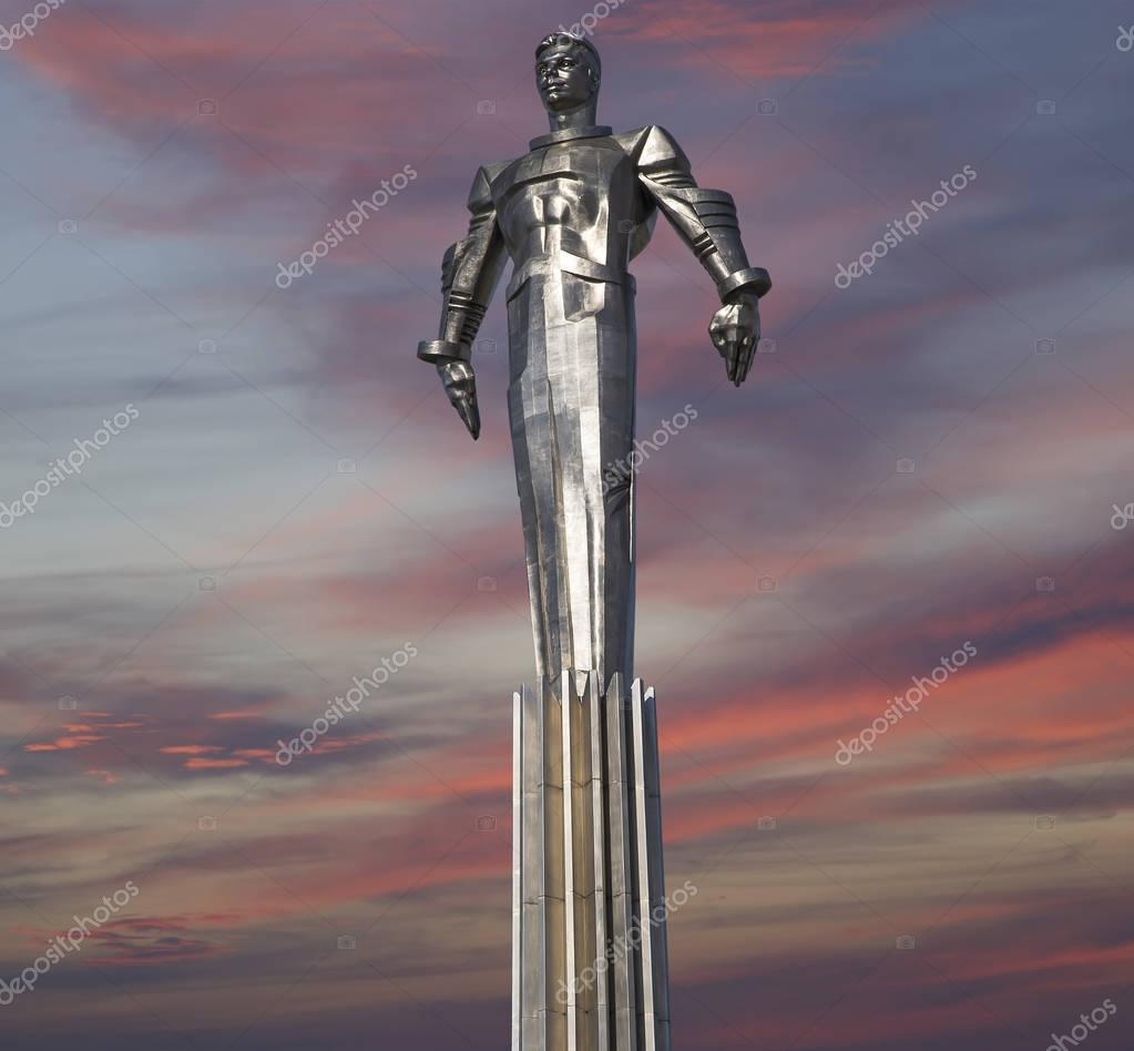 Картинках, памятник гагарину открытка