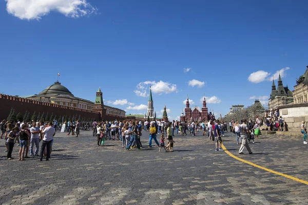 Красная площадь в летний солнечный день, Москва, Россия — стоковое фото