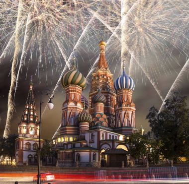 Saint Basil Katedrali (tapınak fesleğen mübarek), Kızıl Meydan, Moskova, Rusya üzerinde havai fişek