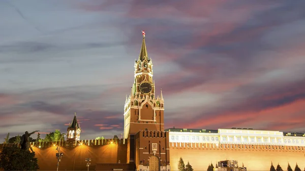 Pohled na Kreml v noci, Rudé náměstí, Moskva, Rusko – nejoblíbenější pohled na Moskvu — Stock fotografie