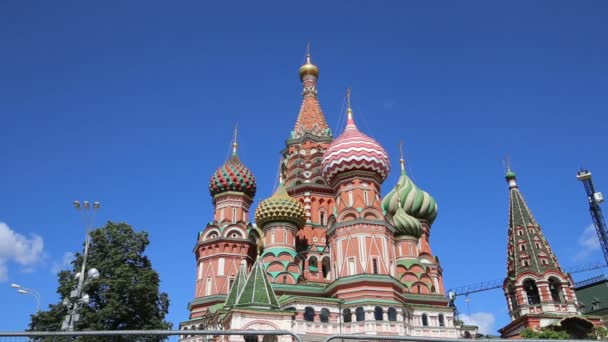 聖バジル大聖堂 (寺院のバジル祝福)、赤の広場、モスクワ、ロシア — ストック動画