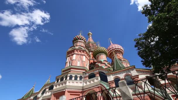 Saint Basil cathedral (tempel av basilika den välsignade), Röda torget, Moskva, Ryssland — Stockvideo