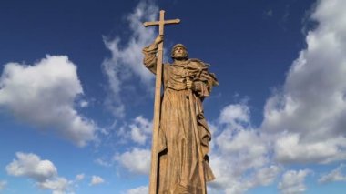 Kutsal Prens Vladimir Borovitskaya Meydanı yakınındaki Kremlin, Rusya Moskova'da büyük anıt. Açılış töreni 4 Kasım 2016 gerçekleşti